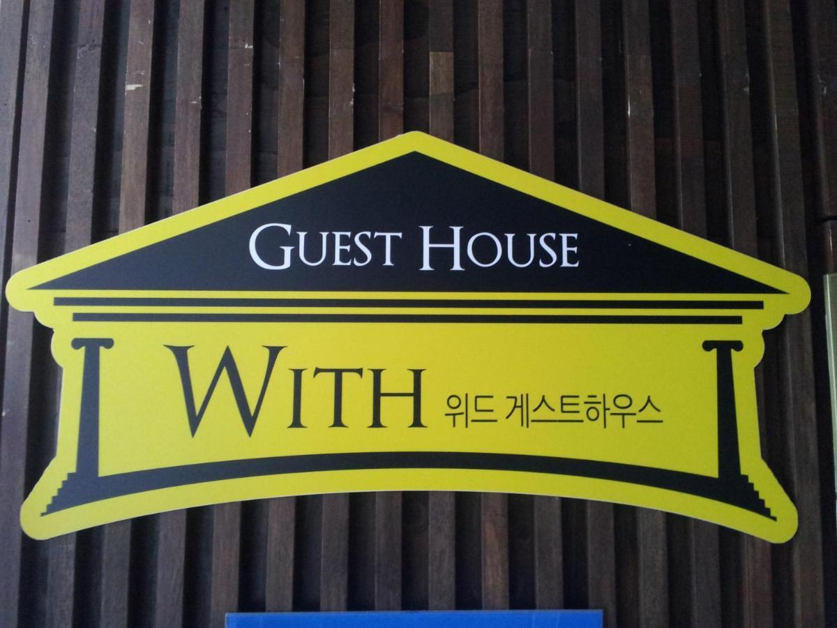 With Guesthouse Busan Exteriör bild